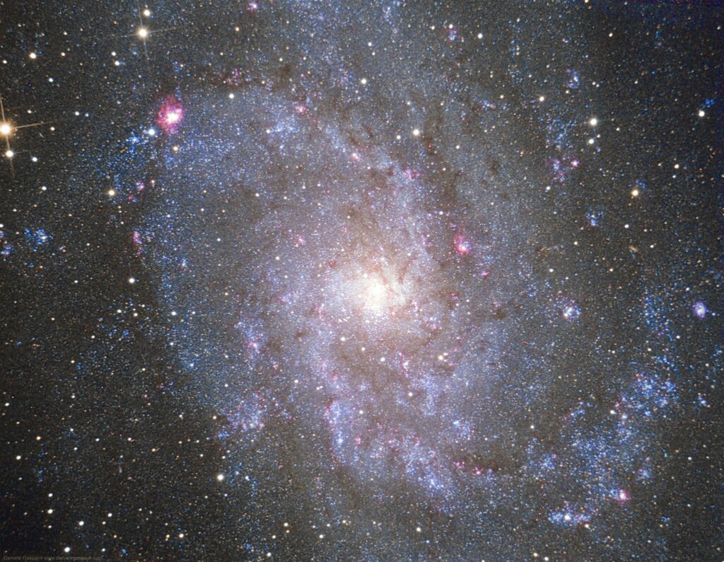 La galassia M33, Universo