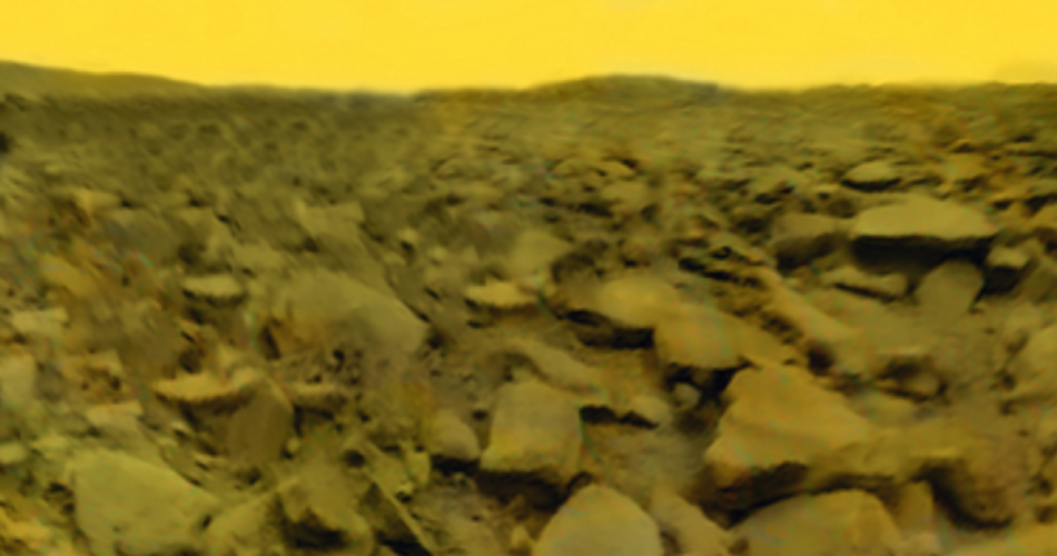 La superficie di Venere ripesa dalla sonda Venera 9 (il colore è stato aggiunto grande ai dati di Venera 13)