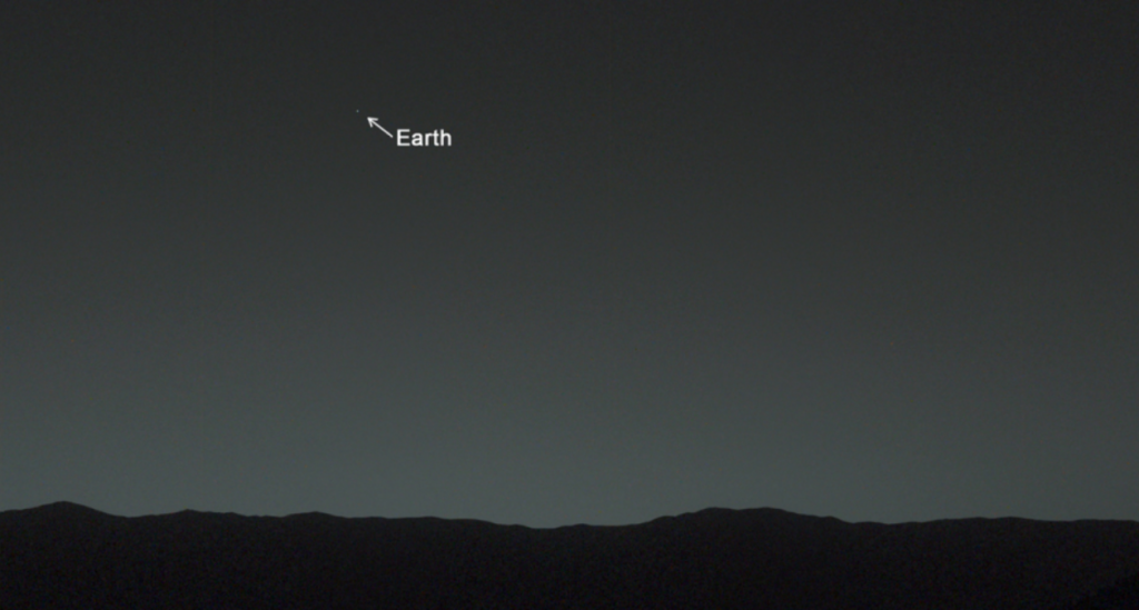 La Terra ripresa da Marte