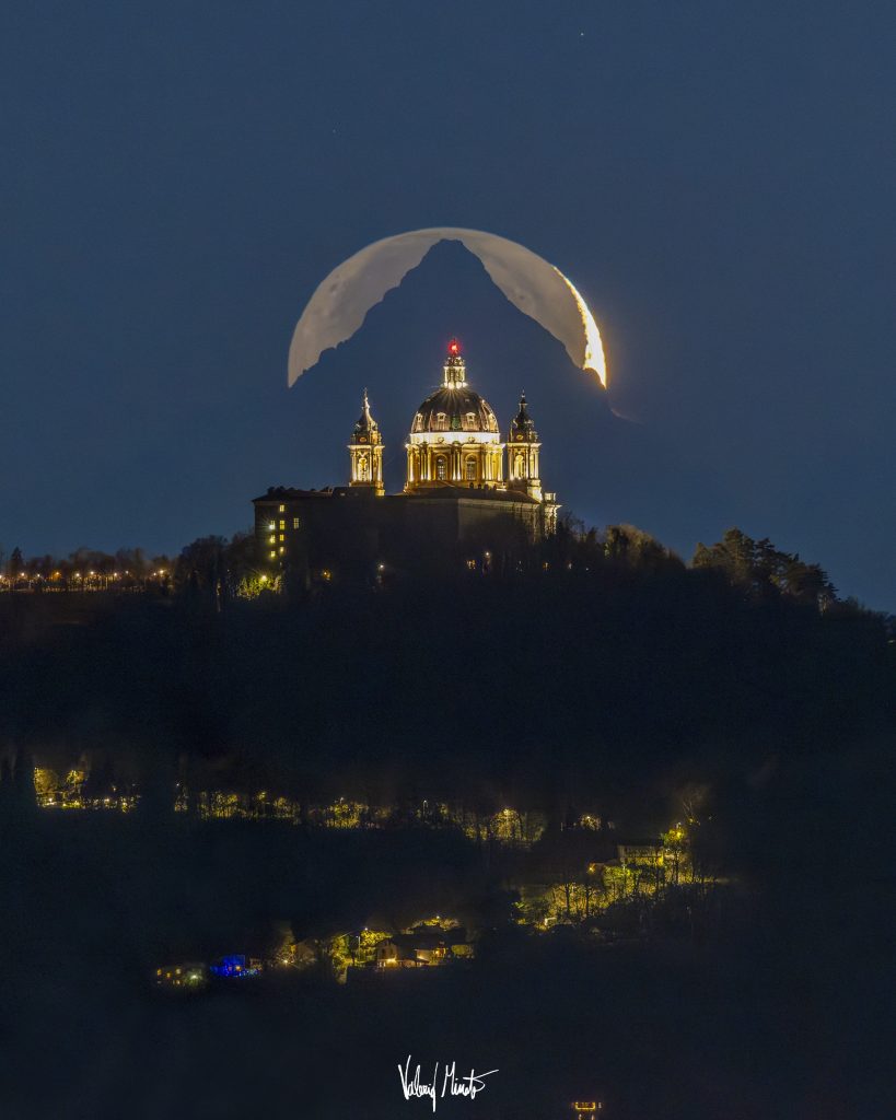 L'allineamento tra Luna, Monviso e Superga