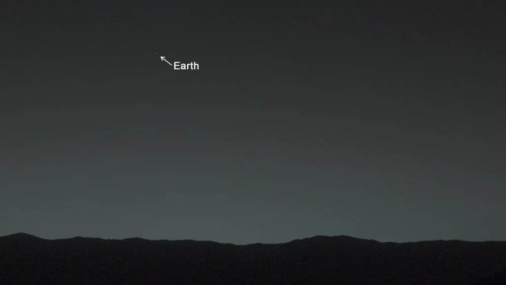 See the Earth photographed from the surface of Mars from a distance of 160 million kilometers!