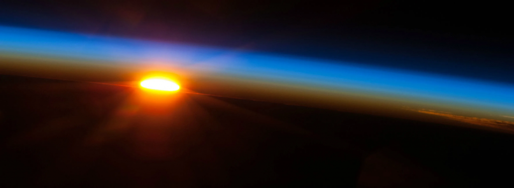 Terra Sole alba tramonto