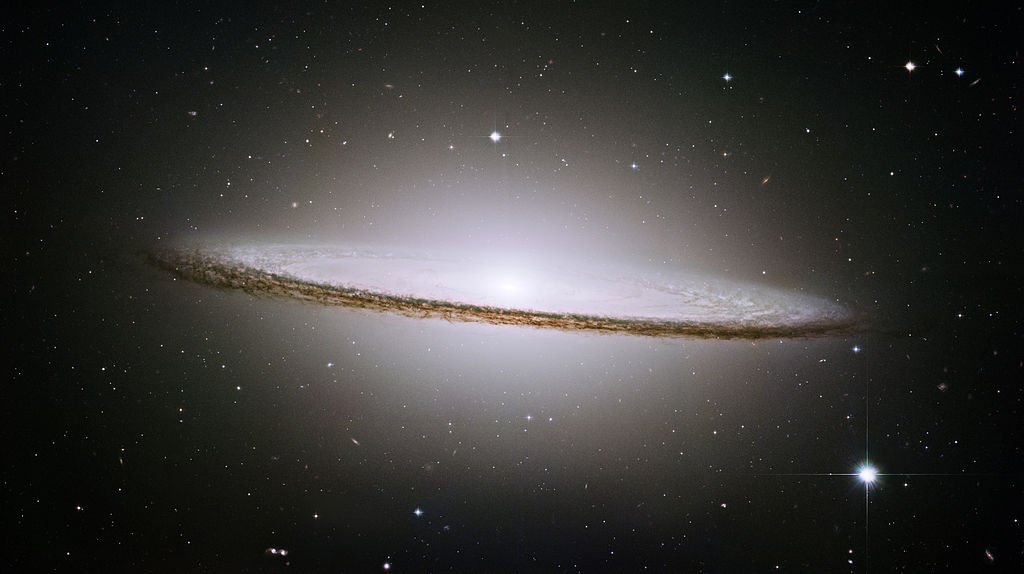 La Galassia Sombrero M104