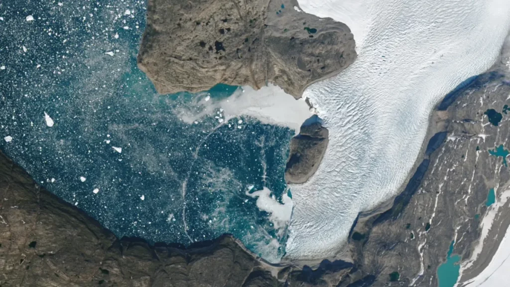 The mysterious wave photographed by the satellite in Greenland: experts were surprised