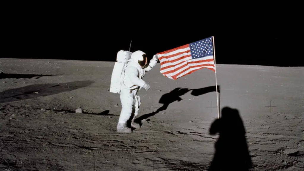 Bandiera uomo sulla Luna, astronauti