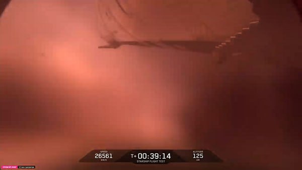 Le immagini in diretta del rientro incontrollato e distruttivo della Starship di SpaceX