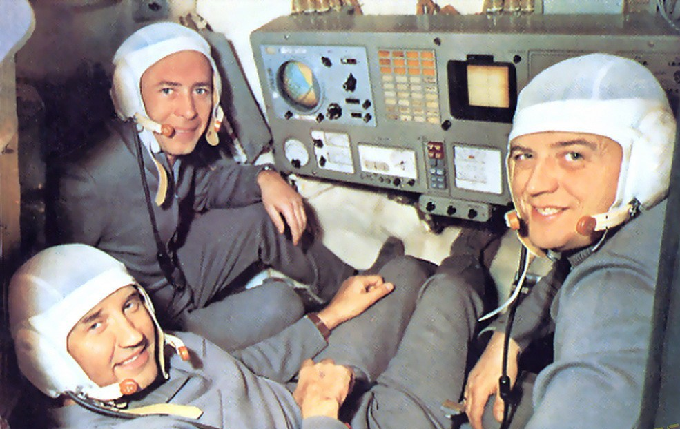 L'equipaggio della sojuz-11 da sinistra Patsajev, Dobrovolskji e Volkov. Credito: Space Facts