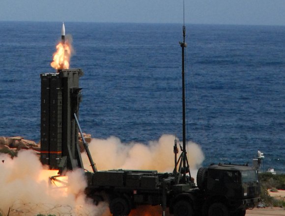 Il lancio si un missile MBDA Aster 30 dal poligono di Salto di Quirra