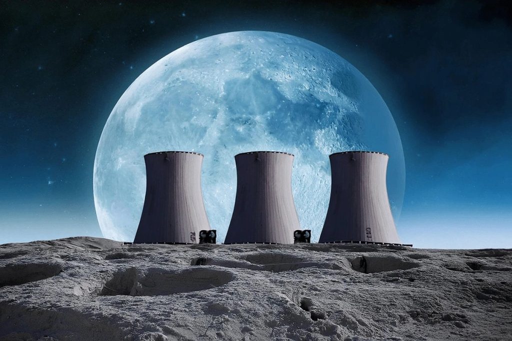 reattore nucleare luna
