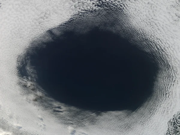 Oceano Pacifico buco nero Google Earth