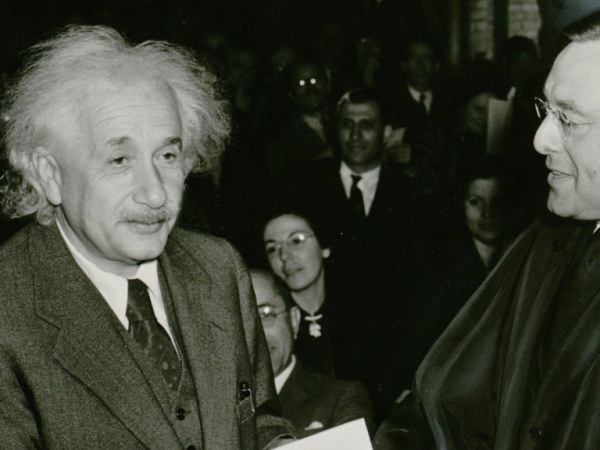 Albert Einstein velocità della luce