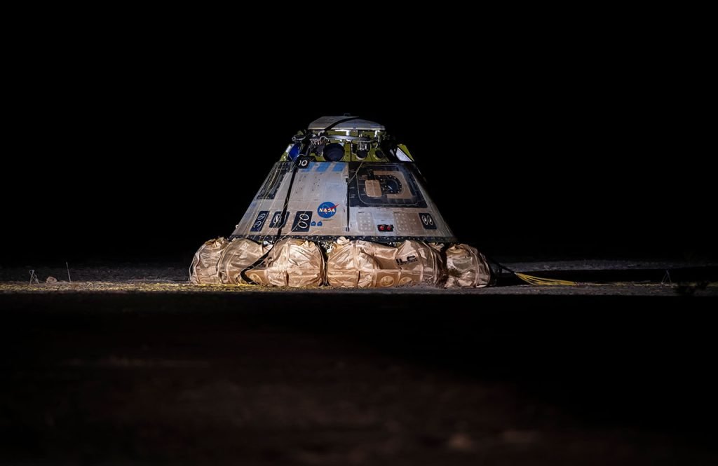 Starliner atterra senza equipaggio al White Sands Space Harbor, nel New Mexico. Credito: NASA