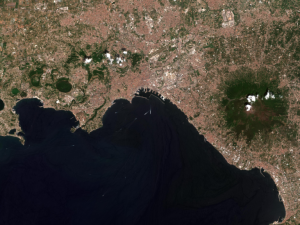 Campi Flegrei e Vesuvio