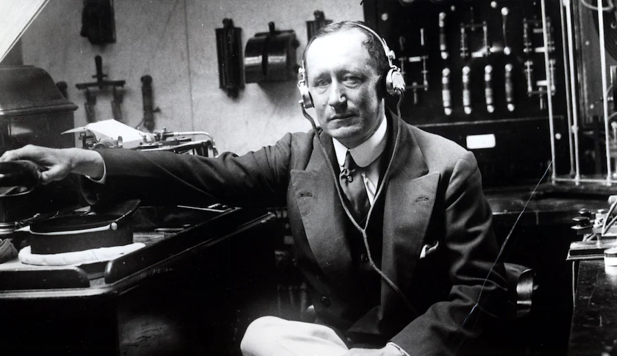 Tesla o Marconi: chi ha davvero inventato la radio? 