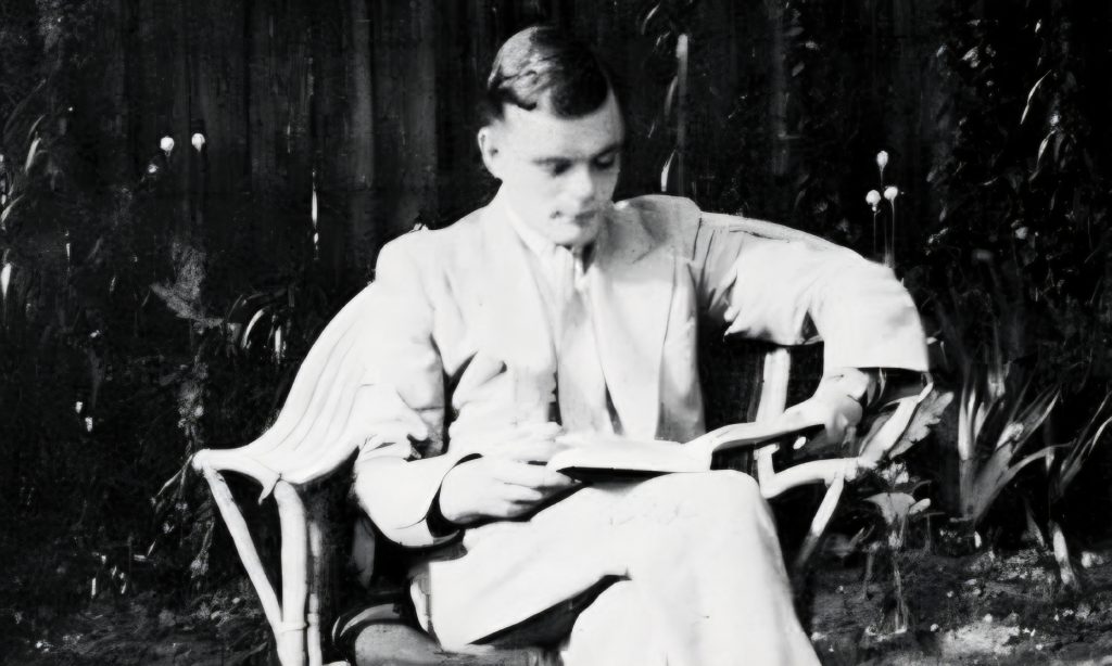 Turing: l'uomo che inventò il computer e fu condannato perché omosessuale