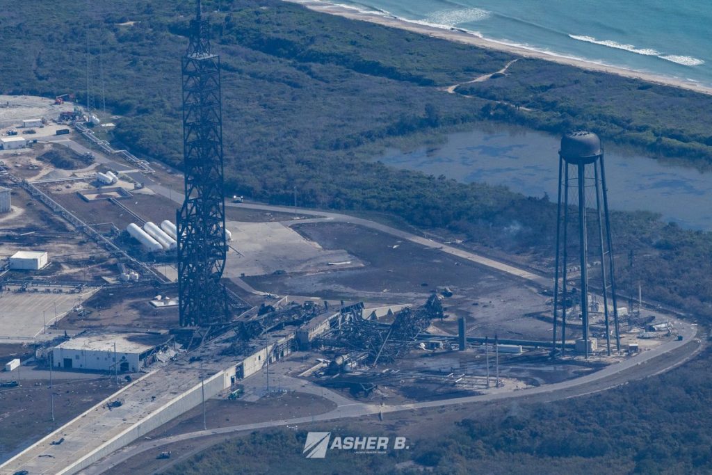 I danni al LC36A dopo l'esplosione del New Glenn del 28 maggio 2026. Credito: Asher B.