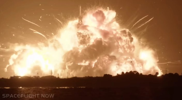 New Glenn esplode a Cape Canaveral