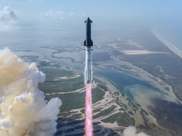 Uno degli spettacolari lanci di Starship. Credito: SpaceX
