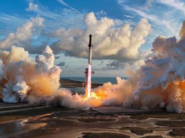 Il lancio della Starship S41 con il Booster 21, alle 14:48 italiane del 28/09/2026. Credito: SpaceX